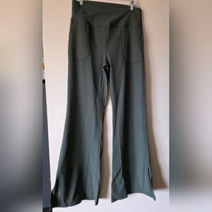 Rae Mode Flare Leggings In Forest Green